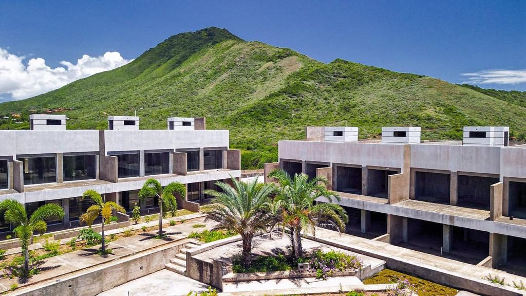 Mountain view from Los Geckos